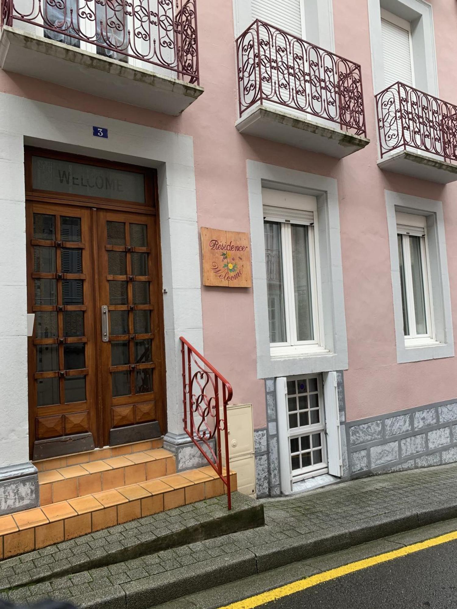 Charmant Appartement Au Calme En Plein Centre Ville Avec Wifi Et Linge De Maison Inclus 코트레 외부 사진