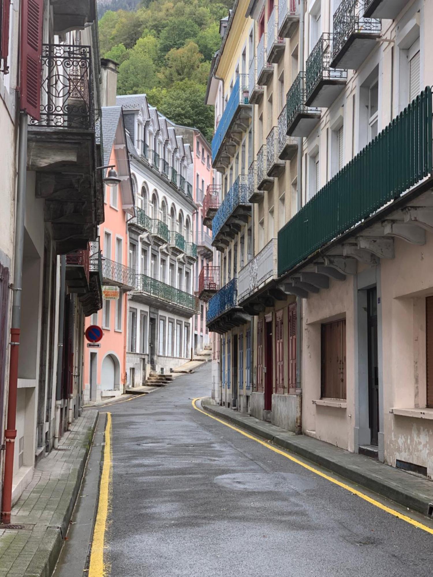Charmant Appartement Au Calme En Plein Centre Ville Avec Wifi Et Linge De Maison Inclus 코트레 외부 사진